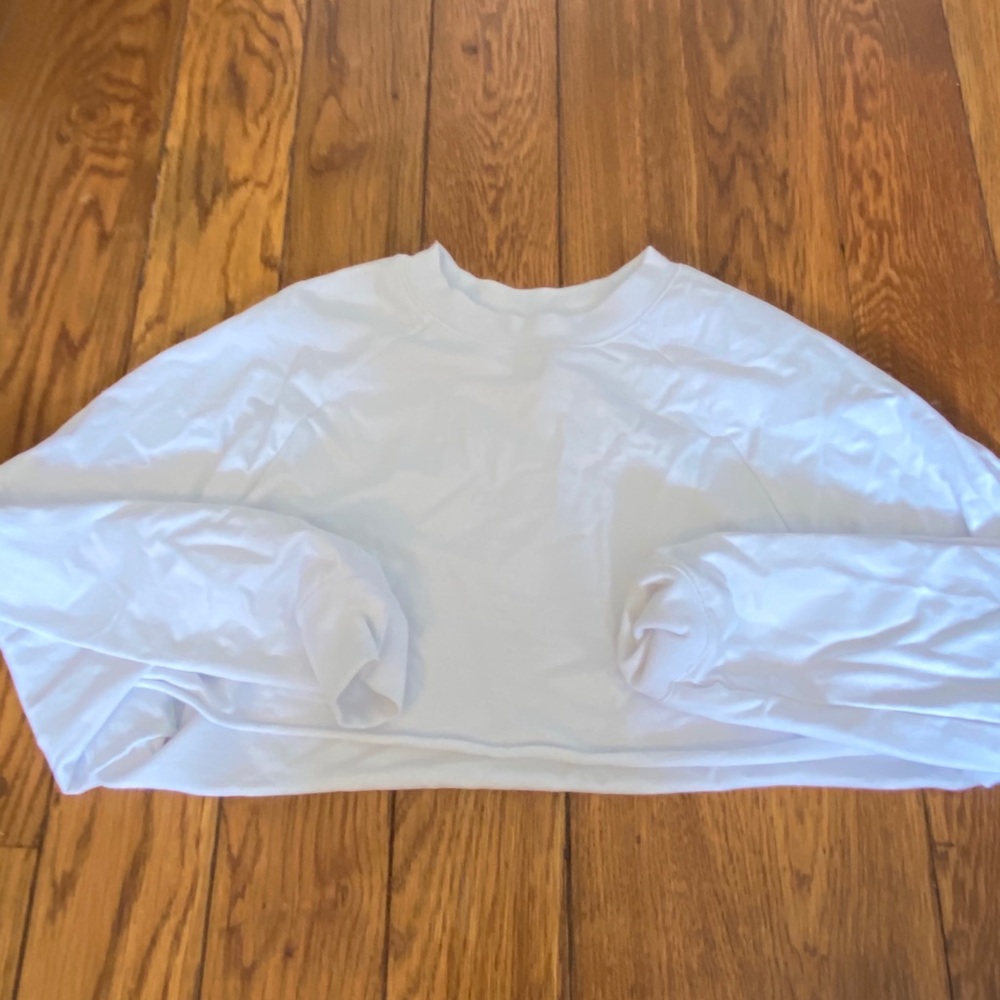 Alo yoga shirt